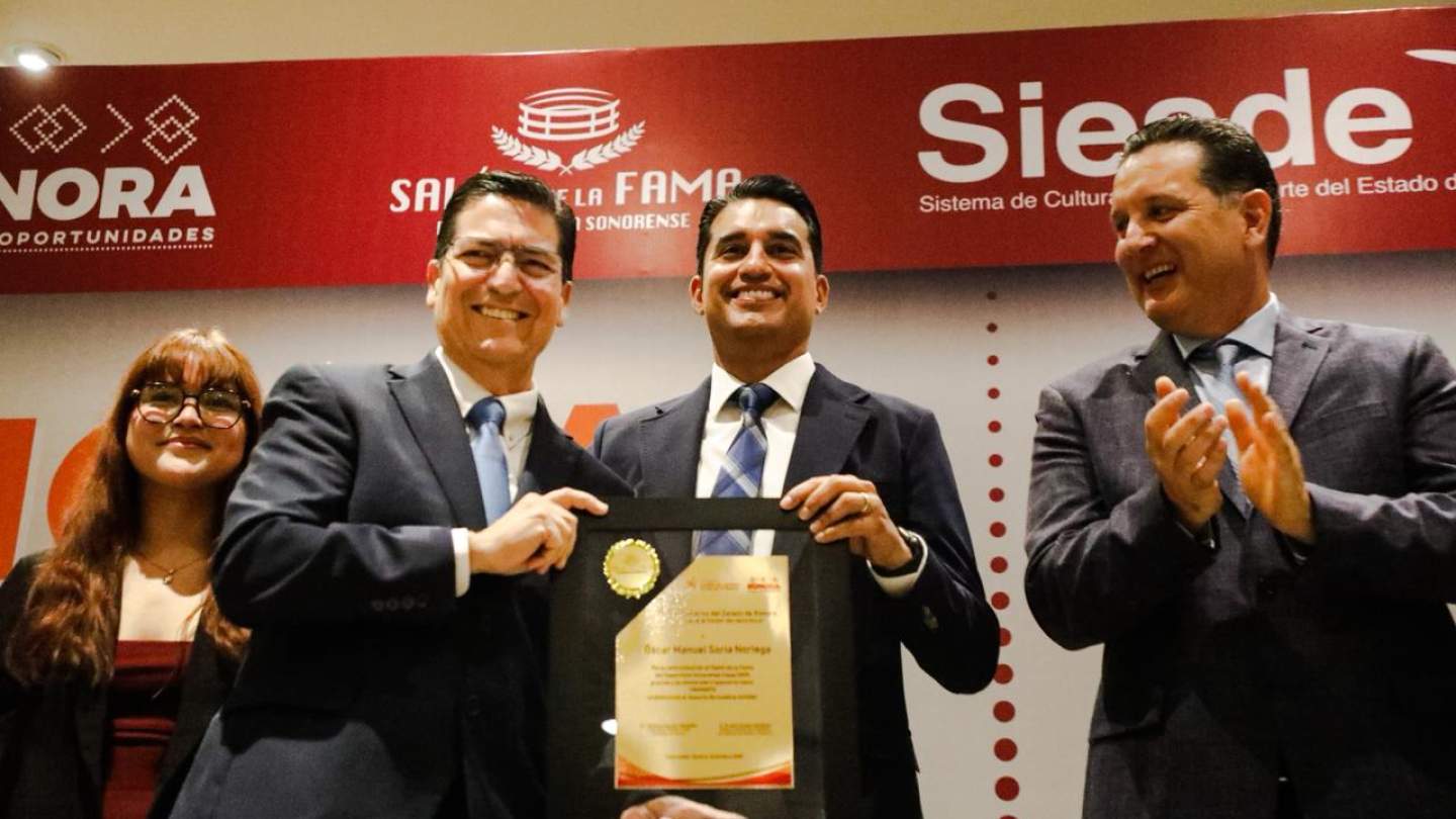 ÓSCAR SORIA RECUERDA SUS RAÍCES AL INGRESAR AL SALÓN DE LA FAMA DEL DEPORTISTA SONORENSE 